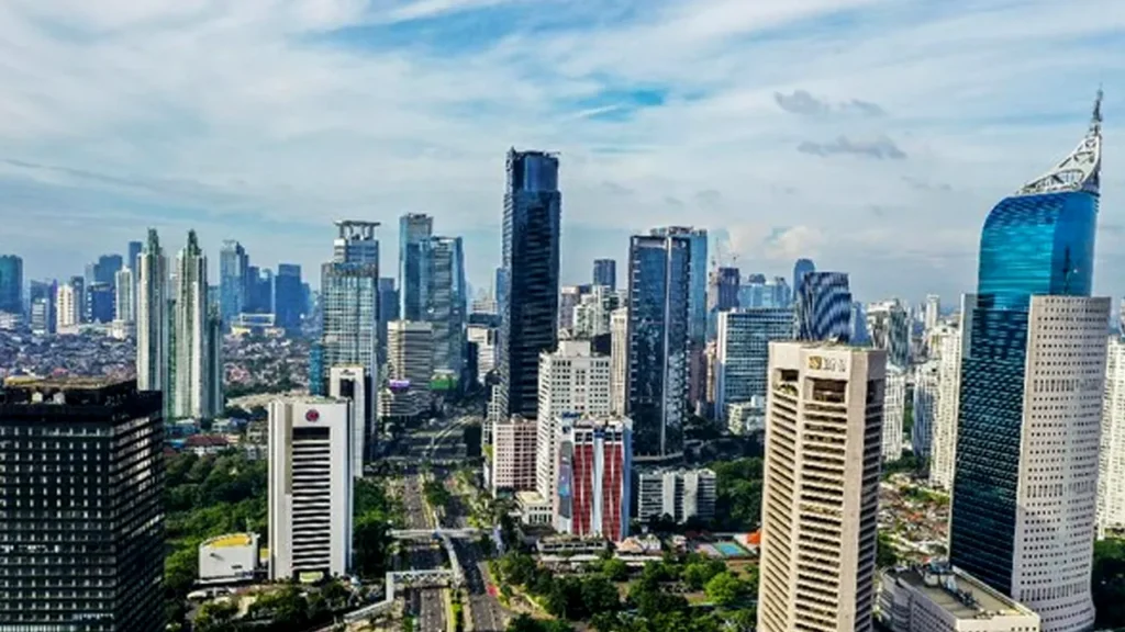 Pertumbuhan Ekonomi Global Diproyeksikan Stagnan Akibat Tarif Impor Baru Donald Trump